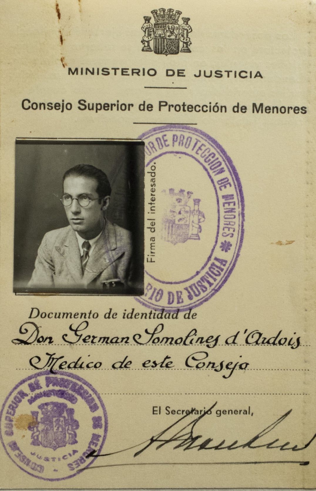 Foto carnet protección de menores