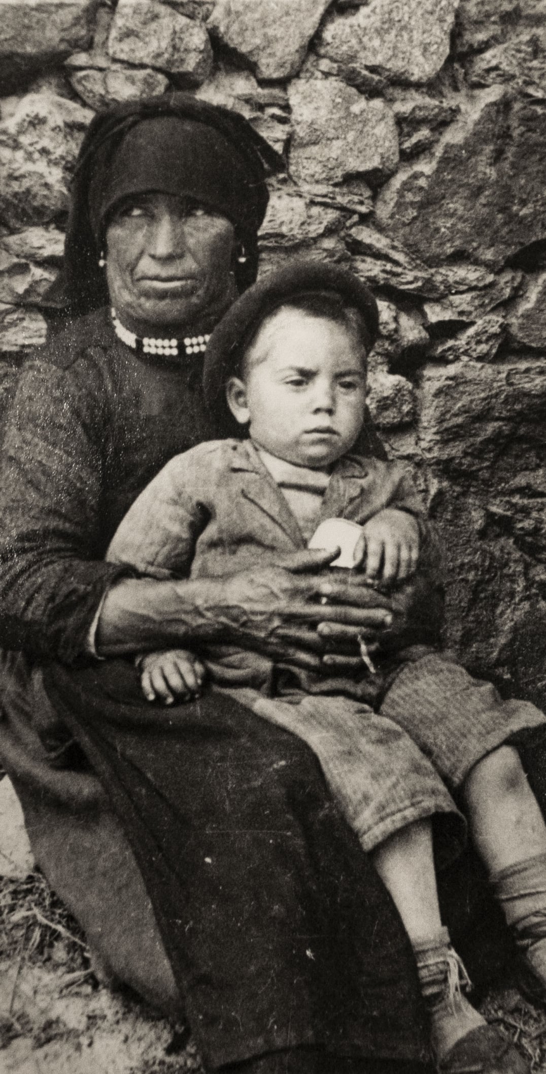 Mujer con niño Sanabria